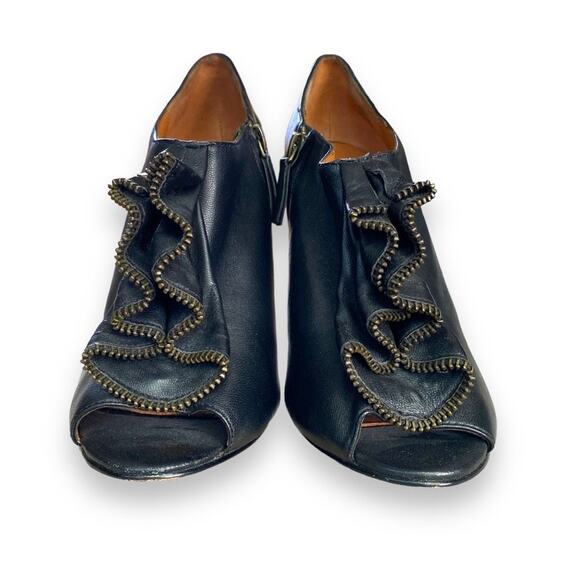 Elizabeth & James Ruffle Peep Toe Stiletto Shoes Sz 7.5B Black Leather Edgy - Picture 5 of 12